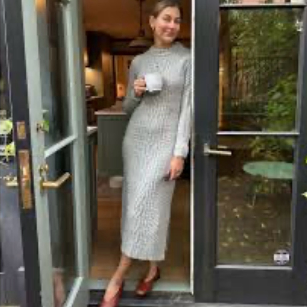 ELEVEN six sweater dress, size M/L, color grey